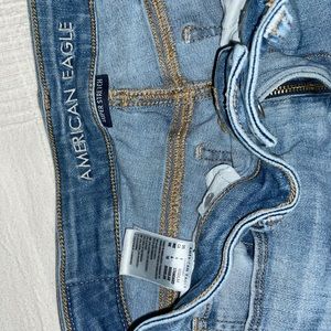 Size 6 like new American eagle jeans